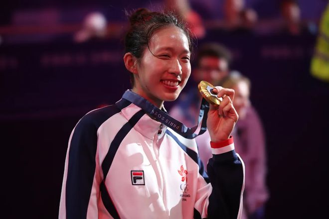 女击剑世界冠军是谁_冠军击剑女世界是谁_击剑女子世界冠军