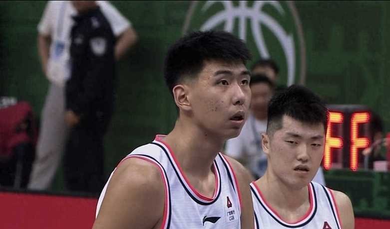 篮球绝杀什么意思_篮球绝杀_篮球比赛小球员绝杀规则