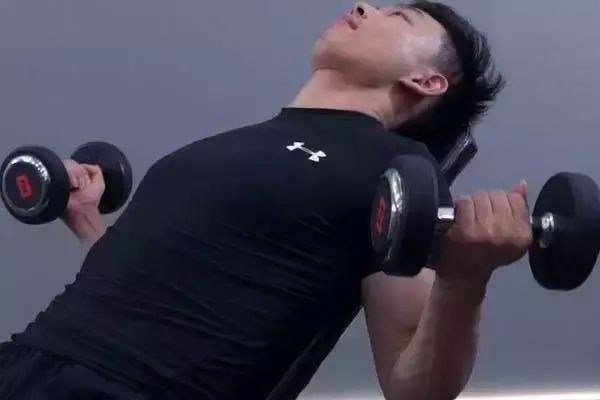 全套健身操_全套健身器材多少钱_健身全套