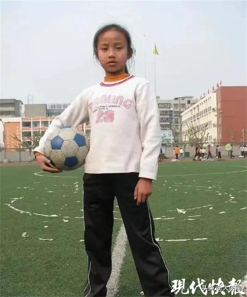 中国小学足球联赛冠军_全国小学生足球赛冠军_阜宁小学生足球赛冠军是谁