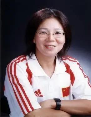 阜宁小学生足球赛冠军是谁_全国小学生足球赛冠军_小学足球冠军的说说